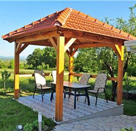 3 Bedroom Villa with Pool & Tennis Court near Sinj, sleeps 8